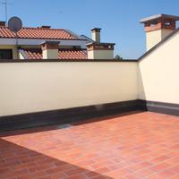 Appartamento con terrazza e 2 stanze