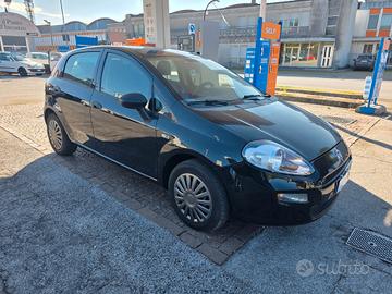 Fiat Punto 1.3 MJT II 75 CV 3 porte Lounge con 238