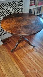 Tavolo tondo antico