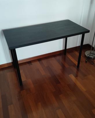 Scrivania IKEA LAGKAPTEN/ADILS