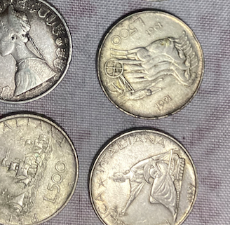 Quattro monete da 500 lire