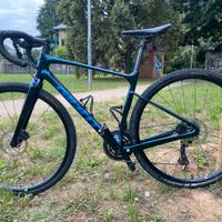 Giant revolt advanced 2 carbon