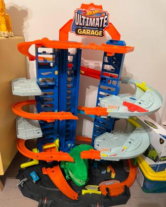 Garage hot wheels