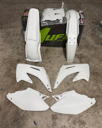 Kit plasttiche CR125