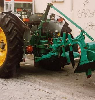 Landini Testacalda L35 con aratro
