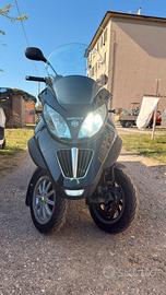 PIAGGIO MP3 300 LT – ANNO 2011 – 17.824 KM