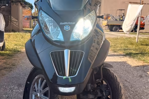 PIAGGIO MP3 300 LT – ANNO 2011 – 17.824 KM