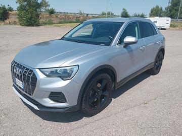 Audi Q3 35 TDI S tronic Business Advanced