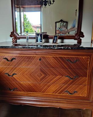 Cassettone Anni ’50 in Legno Massello Intarsiato