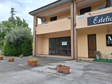 Locale/abitazione 100 mq