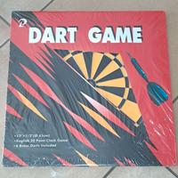 Gioco con bersaglio e dardi