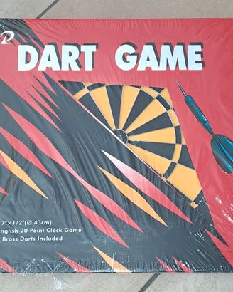 Gioco con bersaglio e dardi