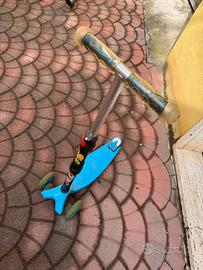 Monopattino 3 ruote scooter