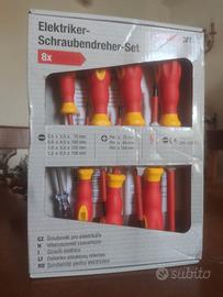 Set giraviti per impianti elettrici