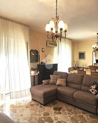 4 LOCALI A PALERMO