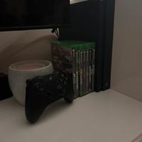 Xbox one X 1 TB