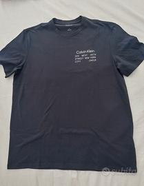 T-shirt Calvin Klein