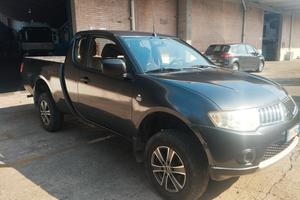 PICK UP MITSUBISHI L200