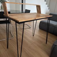 scrivania stile industrial