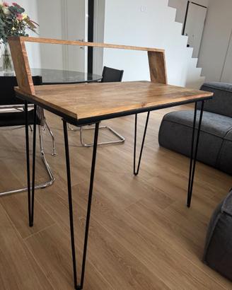 scrivania stile industrial