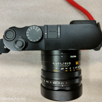 Leica Q2