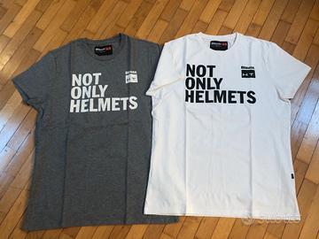 T-shirt BLAUER 2 XL pari al nuovo