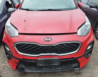 Kia Sportage 4°serie ricambi di carrozzeria e mecc