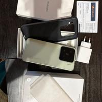 Xiaomi 15 verde skambio con Apple Watch