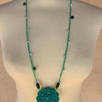collana donna lavorata all'uncinetto in cotone 