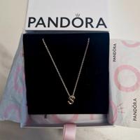 Collana e charm S Pandora 