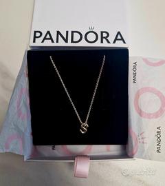 Collana e charm S Pandora 