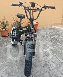Bici elettrica fat con GPS ed acceleratore NUOVA 
