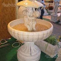 Fontana in cemento bianco e polvere di marmo