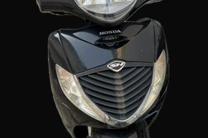 Honda sh