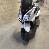 Kymco downtown 300i