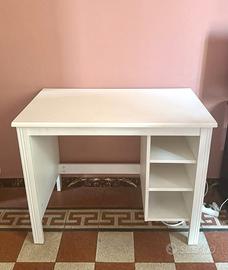 Scrivania IKEA BRUSALI bianca