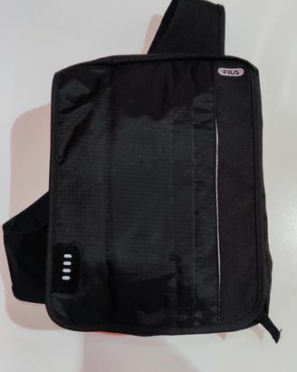 Zaino  FILA - porta tablet, pratico e versatile
