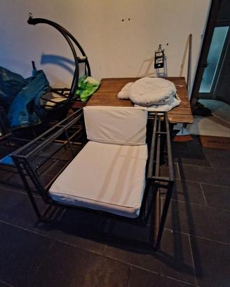 4 grandi poltrone da giardino in ferro con cuscini