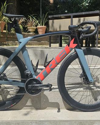 Bicicletta TREK Madone SL7 full carbon