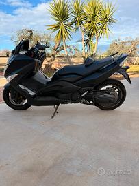 Tmax 500 anno 2009