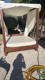 Cabana/lettone in legno