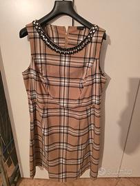 vestito collo gioiello 