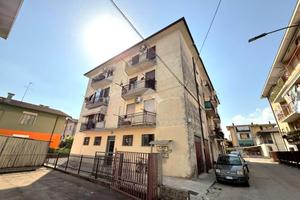 3 LOCALI A MONTECCHIO MAGGIORE