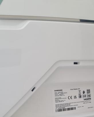 postazione F1 CON SEDILE E SCHERMO CURVO 49"