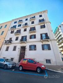 Via Pitagora 3 vani arredato e ristrutturato