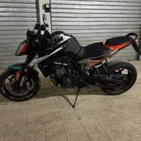 KTM DUKE 790L