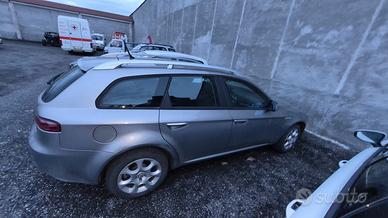 Alfa Romeo 159 1.9 JTDm Sportwagon