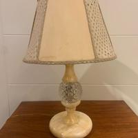 lampada da tavolo  classica in onice vintage