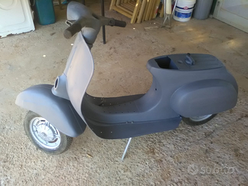 Vespa 50r usata faro tondo tre marce anni 70