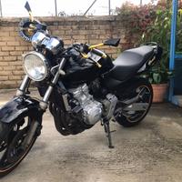 Moto Honda hornet